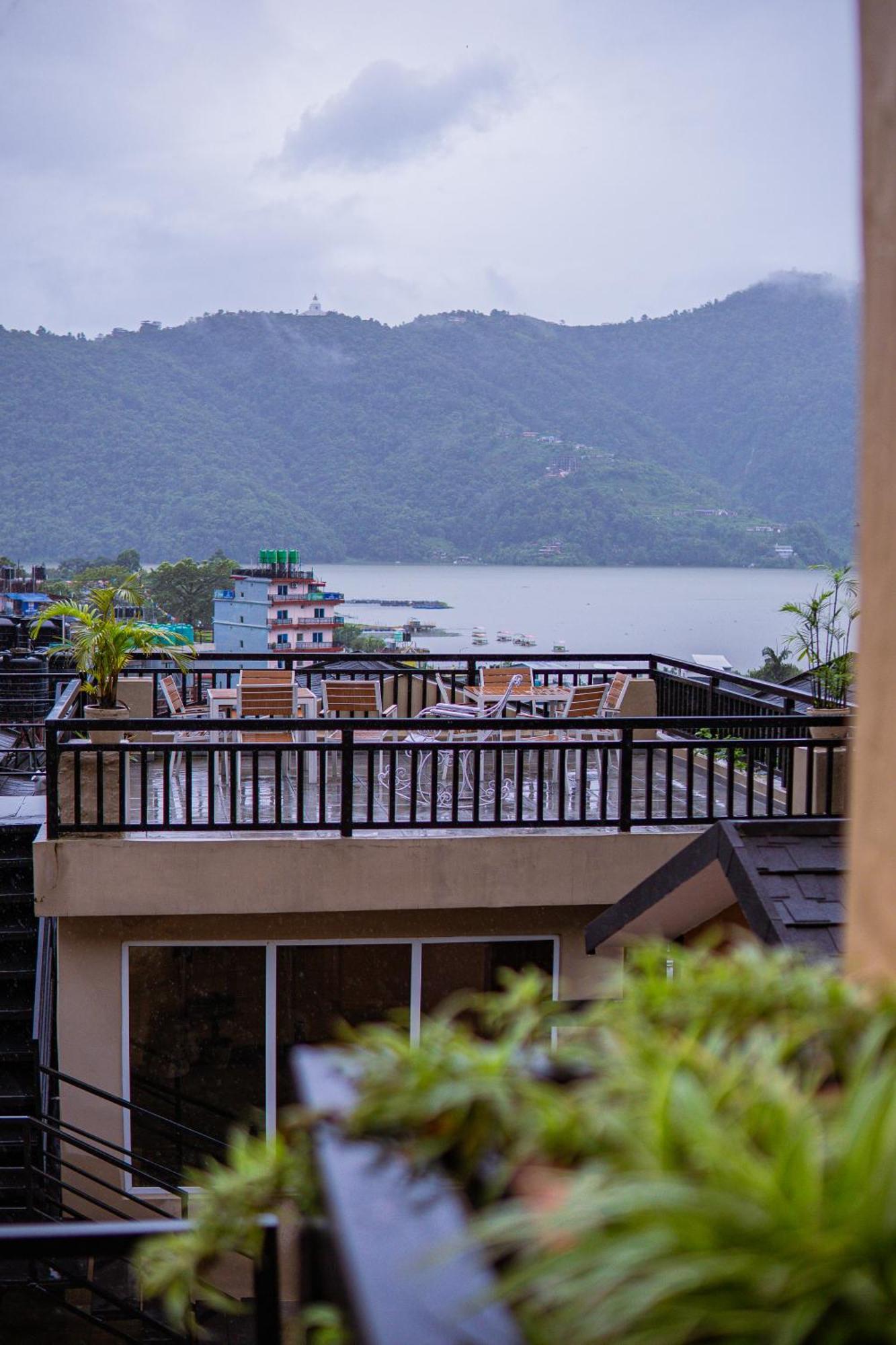 Pokhara Boutique Hotel Zewnętrze zdjęcie