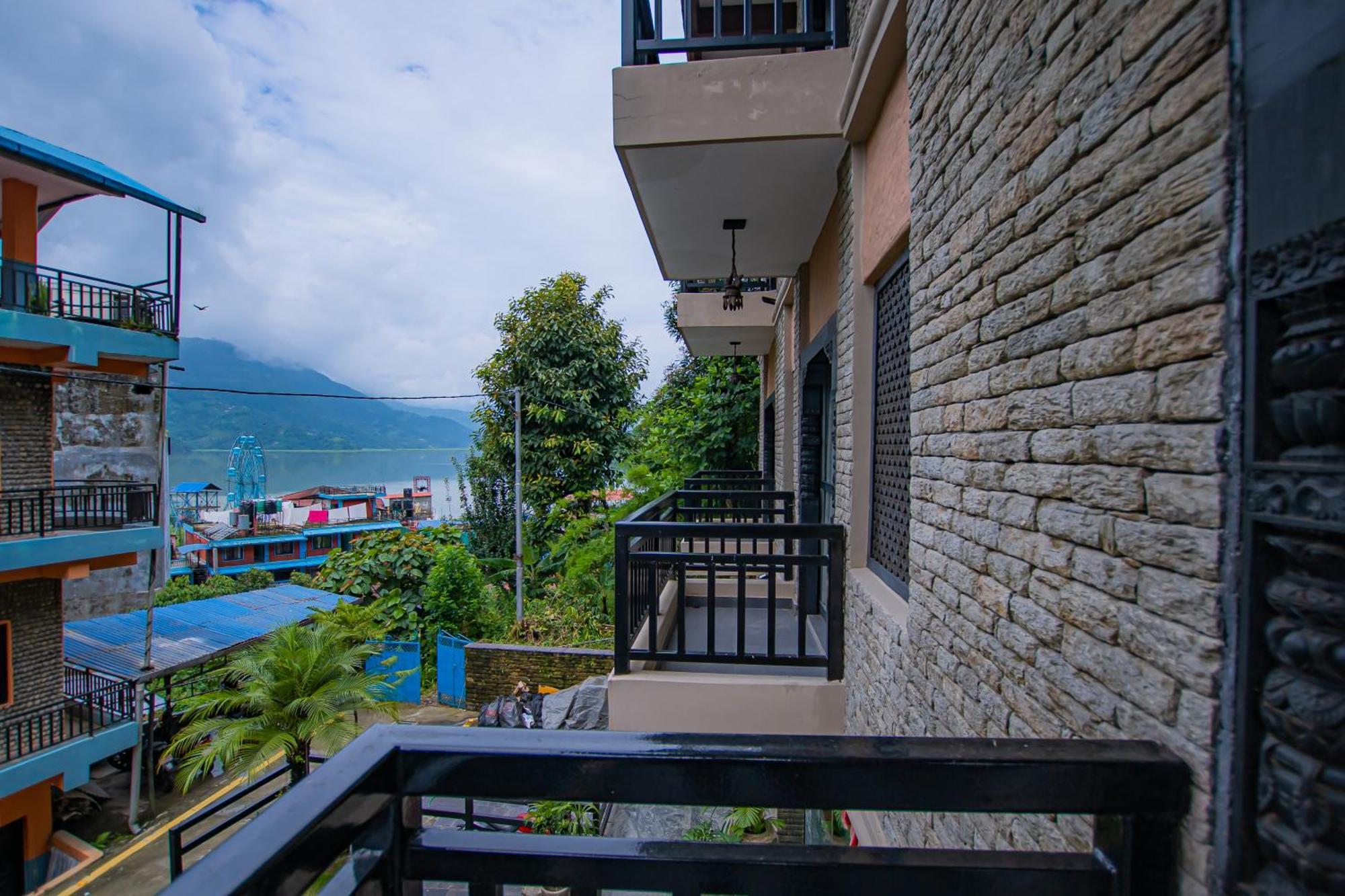 Pokhara Boutique Hotel Zewnętrze zdjęcie
